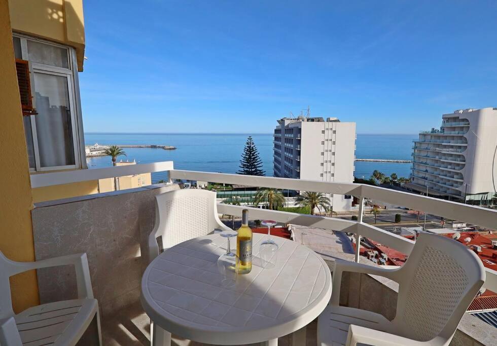 Vistas Al Mar Y Al Puerto Deportivo Lägenhet Benalmádena Exteriör bild