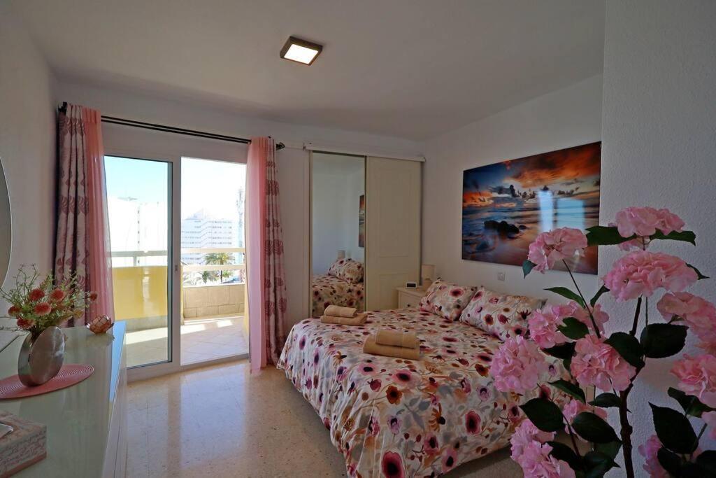 Vistas Al Mar Y Al Puerto Deportivo Lägenhet Benalmádena Exteriör bild